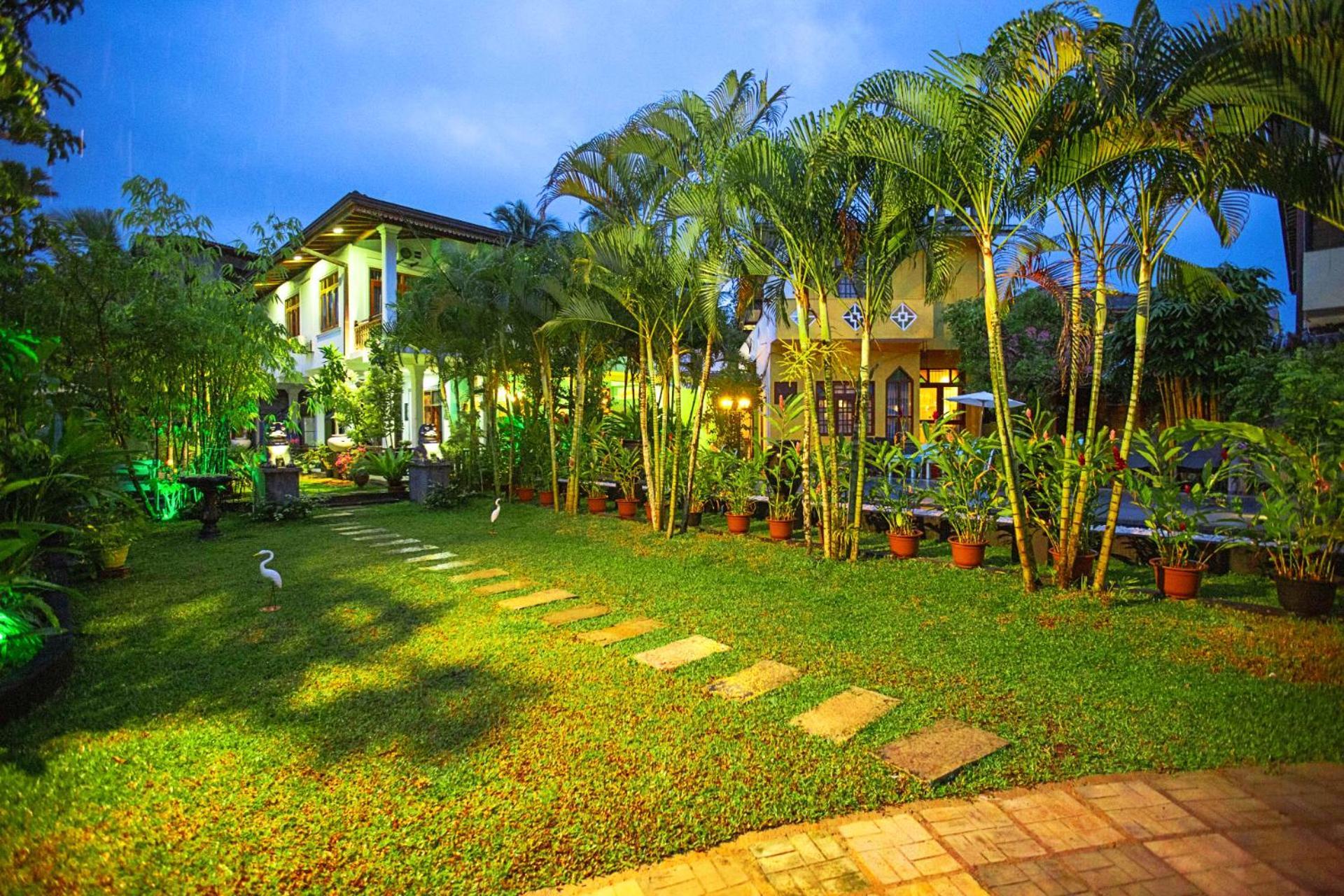 Arcadia Resort Hikkaduwa Exterior photo