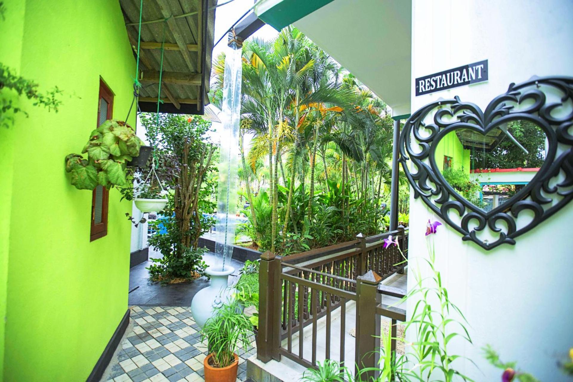 Arcadia Resort Hikkaduwa Exterior photo